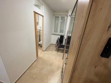 Centar 37.37m2 1s+db adaptiran Korzo na par koraka