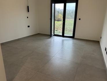 ISTRA,KRŠAN -Moderna prizemnica okružena prirodom! PRILIKA