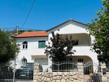 EKSKLUZIVNO!KUĆA 120 M OD MORA - CESARICA