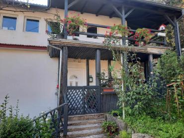 Prekrasna kuća u srcu Gorskog kotara – Moravice, uz rijeku Dobru! 