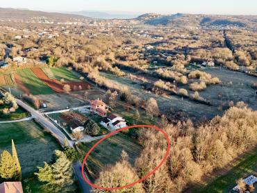GRAĐEVINSKO ZEMLJIŠTE 3 KM OD LABINA!