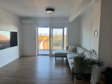 STAN s balkonom i pogledom na MORE, REŠETARI, 55m2