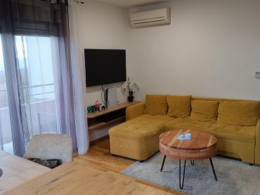 Marčelji, trosoban stan, pogled na more, uređeno, prilika