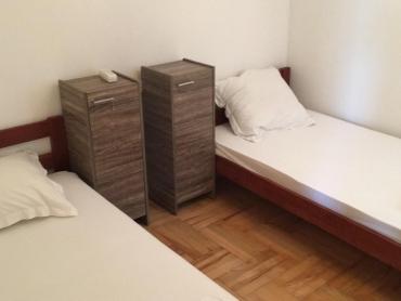 KUĆA NA ŠKURINJAMA