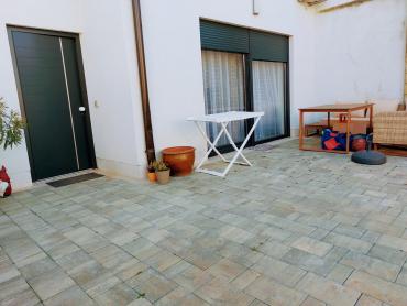 Moderna novogradnja 500 m od mora!