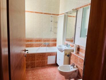 MIKULIĆI,PREDIVAN TROSOBAN  STAN,120m2,PRODAJA!