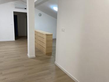ROVINJ - MODERAN STAN U MIRNOM NASELJU