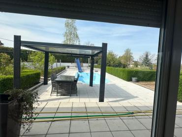 Vila 582 m2, bazen, teniski teren, parcela 5500 m²