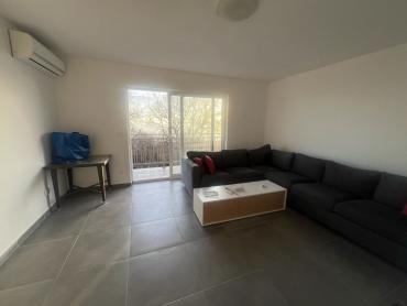 KOSTRENA, DVOETAŽNI STAN, 4S+DB, 175 m2