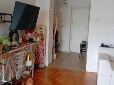 Osunčani stan sa pogledom na more