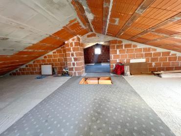 Fažana, okolica! Lijepa kuća sa dva stana