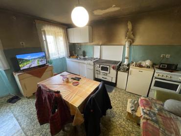 Kastav-starina 260m2-p+1+2,okućnice 670m2!!