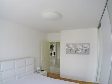 Appartamento a Zamet, Rijeka – 94m², vista sul Quarnero, garage + ascensore