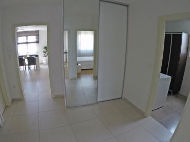 Appartamento a Zamet, Rijeka – 94m², vista sul Quarnero, garage + ascensore