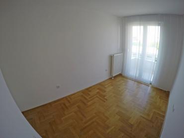 Appartamento a Zamet, Rijeka – 94m², vista sul Quarnero, garage + ascensore