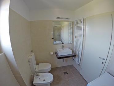 Appartamento a Zamet, Rijeka – 94m², vista sul Quarnero, garage + ascensore