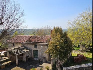  Kamena kuća i dvije konobe za uređenje po želji