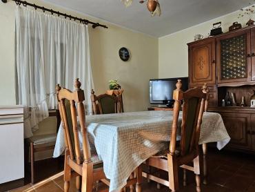  Kamena kuća i dvije konobe za uređenje po želji
