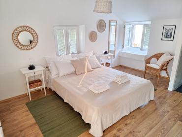 Jedinstveni apartman na tri etaže u srcu Trogira