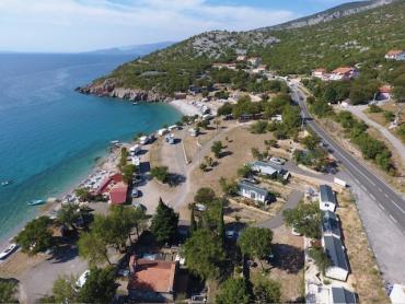 NA PRODAJU - Teren u turističkom kampu, prvi red do mora - Sibinj (Senj)
