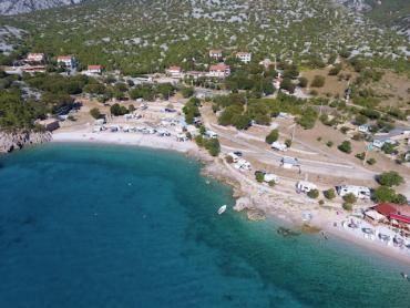 NA PRODAJU - Teren u turističkom kampu, prvi red do mora - Sibinj (Senj)