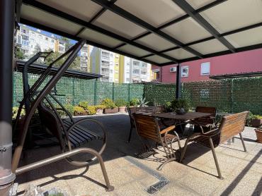 ŠKURINJE - 2S+DB, TERASA OD 70 M2 S POGLEDOM NA MORE
