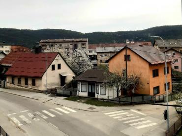 Poslovno-stambena zgrada u centru Ogulinu