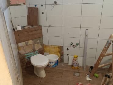 Stan u kući za renovaciju