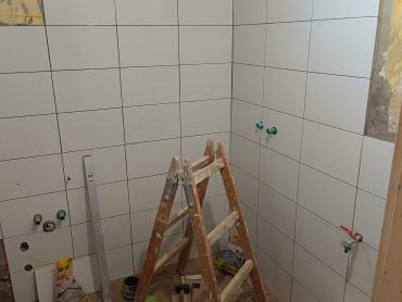 Stan u kući za renovaciju