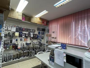 POSLOVNI PROSTOR U ODLIČNOJ ZGRADI S 2 PARKIRNA MJESTA