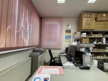 POSLOVNI PROSTOR U ODLIČNOJ ZGRADI S 2 PARKIRNA MJESTA