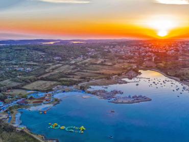 Sunce, more i mir – Vaša nova kuća u Ližnjanu čeka!