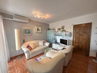 SUPER LOKACIJA! Najam stana u Crikvenici, balkon,  47 m