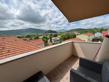 Stan na odličnoj lokaciji- Sinj