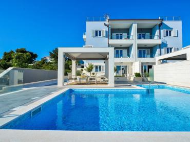 Casa Rogoznica, 800m2