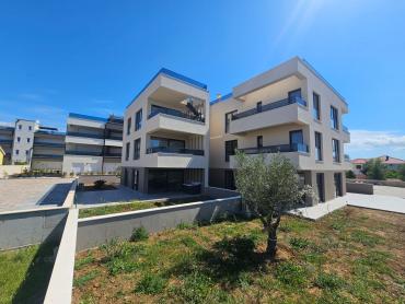 PRODAJE SE LUKSUZNI APARTMAN PRIVLAKA S6