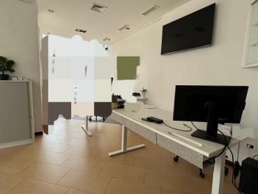 Spazio ufficio in una posizione frequente