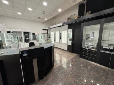 Locale commerciale Pećine, Rijeka, 66m2