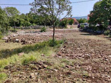 Zemljište Pridraga - infrastruktura, pravilan oblik